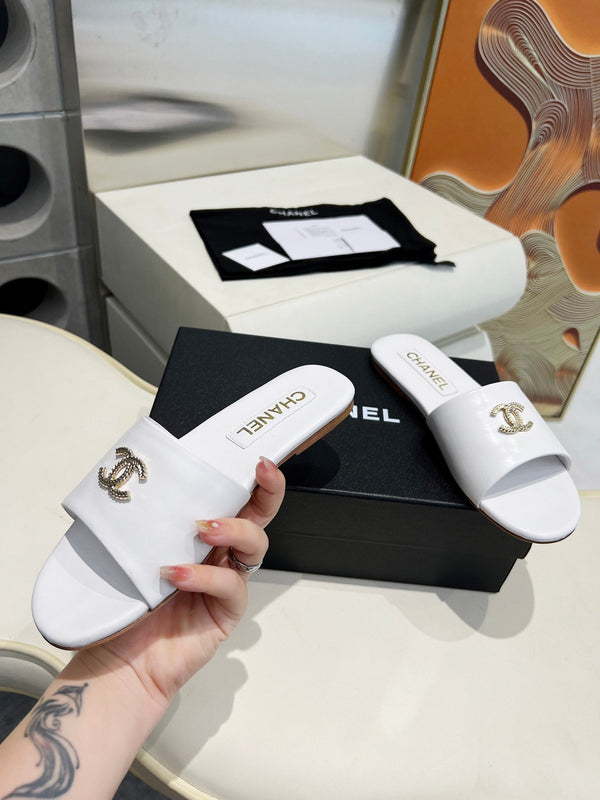 CC 26s Slide White Sheepskin 684903