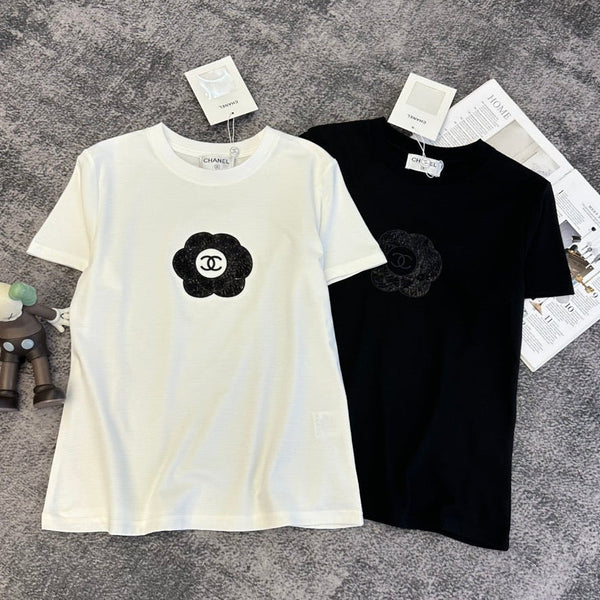T-Shirt Chanel 2026 Fleur Coton Noir et Blanc 359322