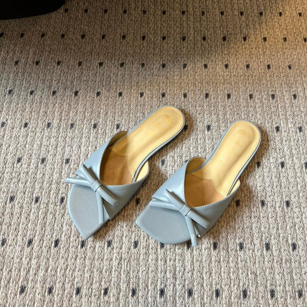 CD 26s Bow Slide Light Blue Satin 820000