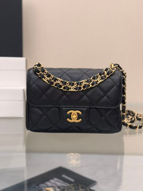 CC 25P Flap Bag 22cm Black Cowhide Gold Hardware