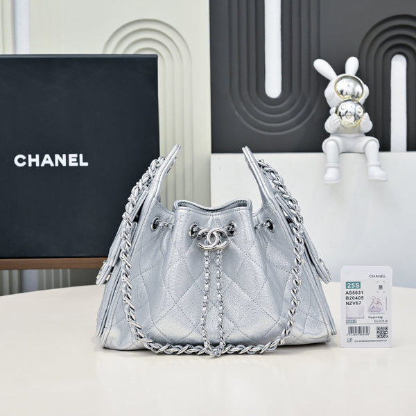 Sac mini à main CC Cruise 25/26 en cuir caviar argenté