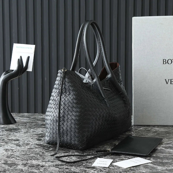 Borsa BV Pinacoteca 43 cm Pelle di vitello intrecciata nera e pelle scamosciata