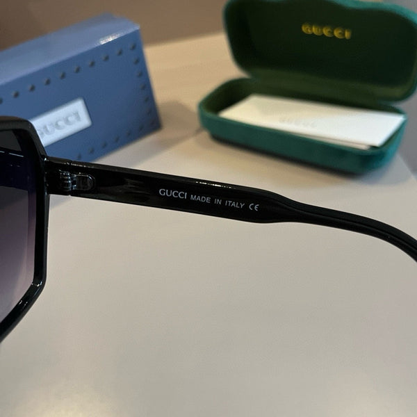 Occhiali da sole Gucci 01