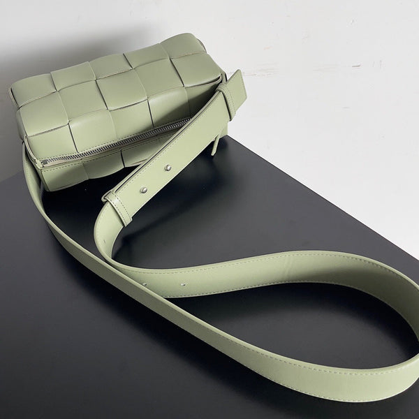 BV SMALL BRICK 24CM PELLE DI AGNELLO VERDE CHIARO 