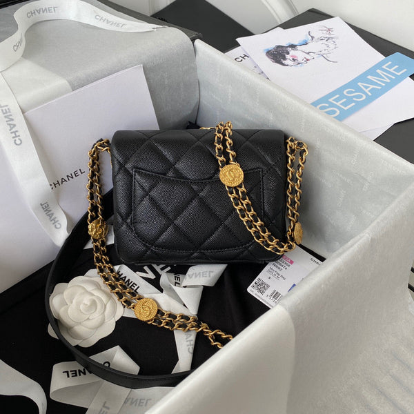 19 Borsa con patta 17 Nero Caviar Gold Hardware 