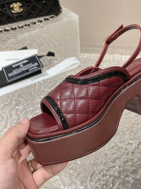 sandalo slingback con plateau cc in pelle di vitello bordeaux