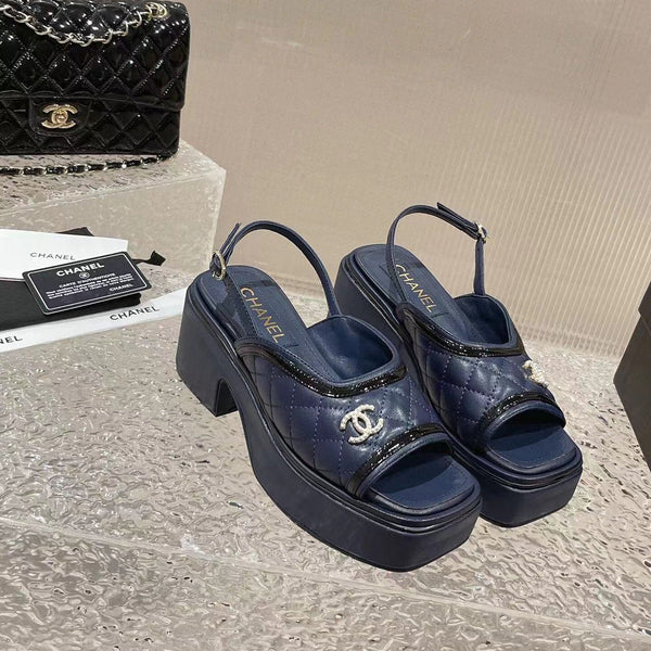 sandalo slingback con plateau cc in pelle di vitello blu scuro