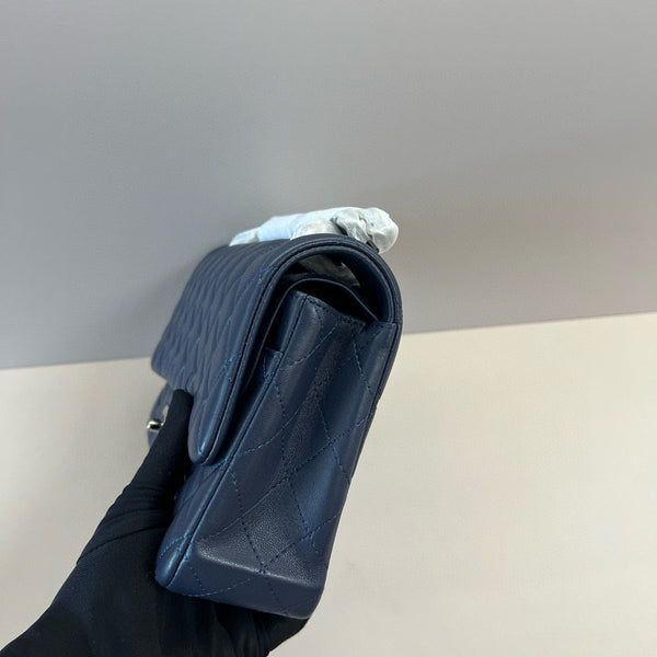 CC Classic 25cm Blu Navy Pelle di Agnello Hardware Argento