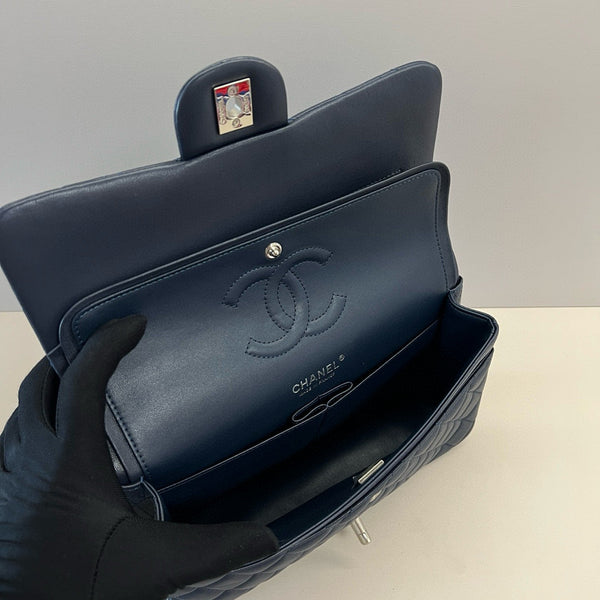 CC Classic 25cm Blu Navy Pelle di Agnello Hardware Argento