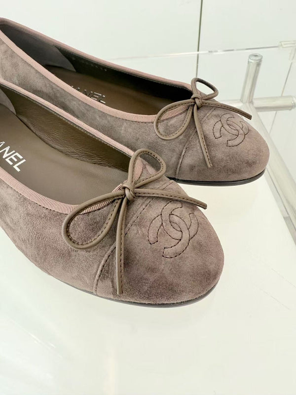CC 25 Ballet Flat Chocolate Brown Suede