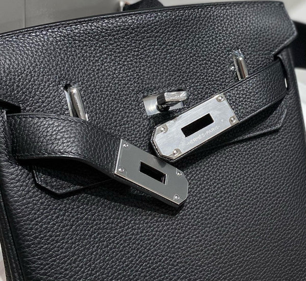 HM HAC A DOS PM 26CM BLACK TOGO LEATHER SILVER HARDWARE