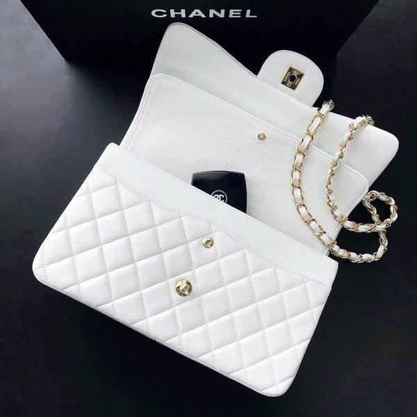 CLASSIC FLAP 30 WHITE LAMBSKIN LIGHT GOLD HARDWARE