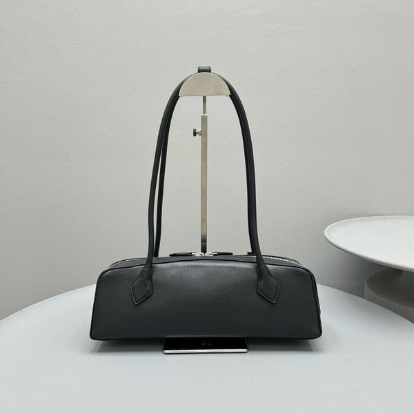 LE TECKEL SHOULDER BAG 32 BLACK CALFSKIN