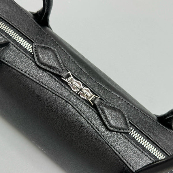 LE TECKEL SHOULDER BAG 32 BLACK CALFSKIN
