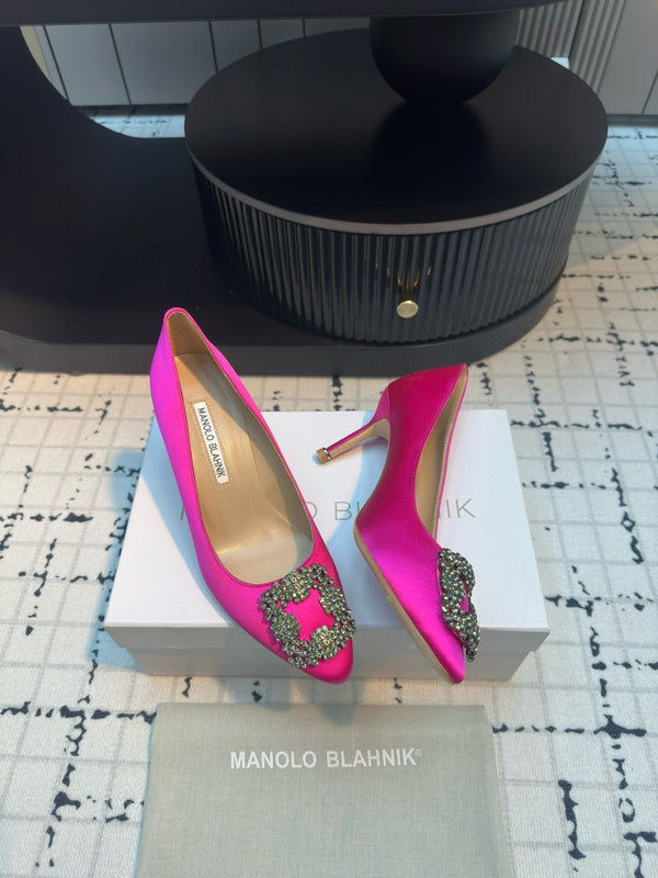 Manolo Blahnik Hangisi Pink Satin