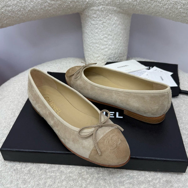 CC 25A Ballerina in pelle scamosciata grigia marrone scuro