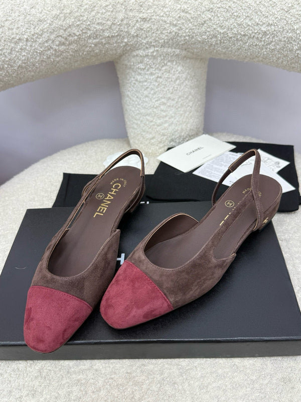CC 25A Slingback Flat in camoscio rosso scuro cioccolato