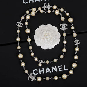 Collier de perles CC