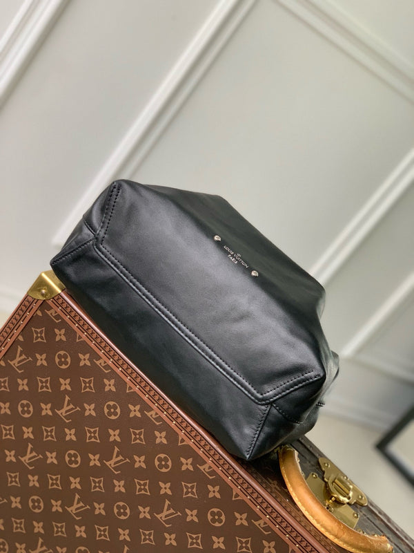 LV Atlantis MM Medium 30cm Bag Noir Monogram Canvas Calfskin