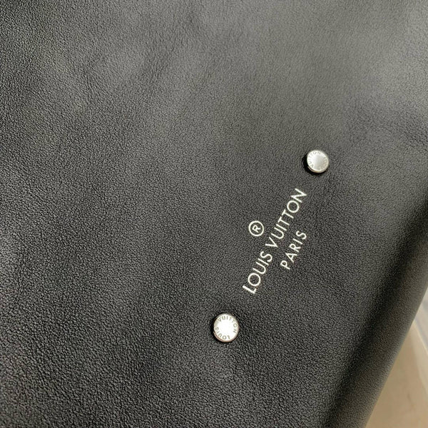LV Atlantis MM Medium 30cm Bag Noir Monogram Canvas Calfskin