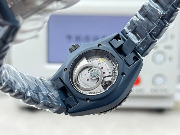 J12 33MM BLEU SAPPHIRE BEZEN BLUE CERAMIC STEEL