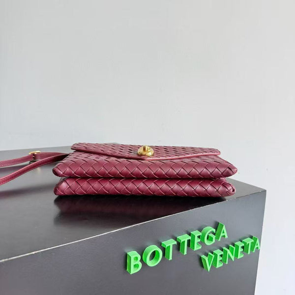 BV Knot Lock Bag 25cm Burgundy Gold Lambskin