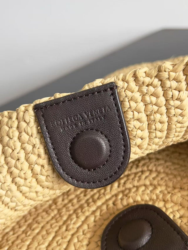 Bottega Veneta Sardine Chain Beige Gold Raffia-effect Bag