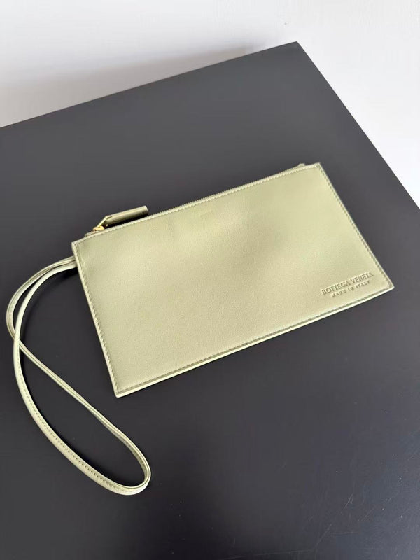 BV Reversible Tote Bag 43cm Intreccio Pistachio Green Chocolate Calfskin Suede