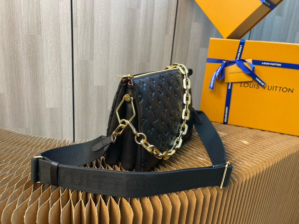 coussin pm 26cm black monogram empreinte calfskin