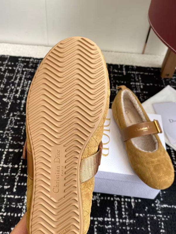 CD Frost Ballet Flats Camel Cannage Suede White Shearling