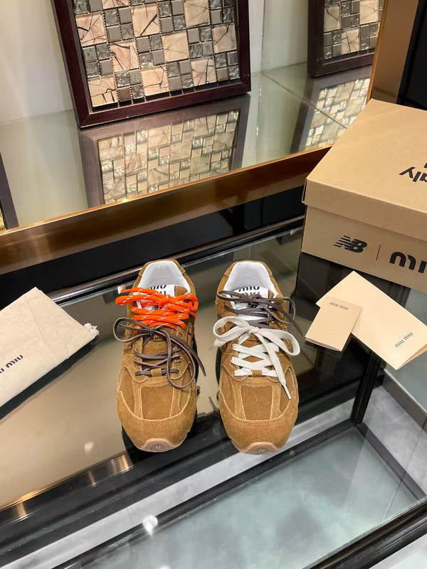 MiuMiu New Balance x 520 SL Sneakers Cinnamon Suede