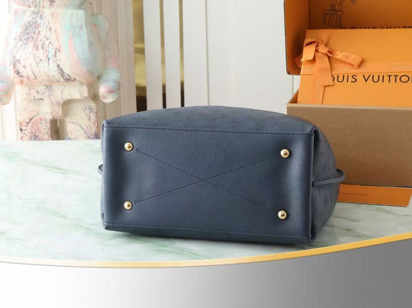 Louis Vuitton 2025 Carmel Mahina Hobo 40cm Bag Black Calfskin