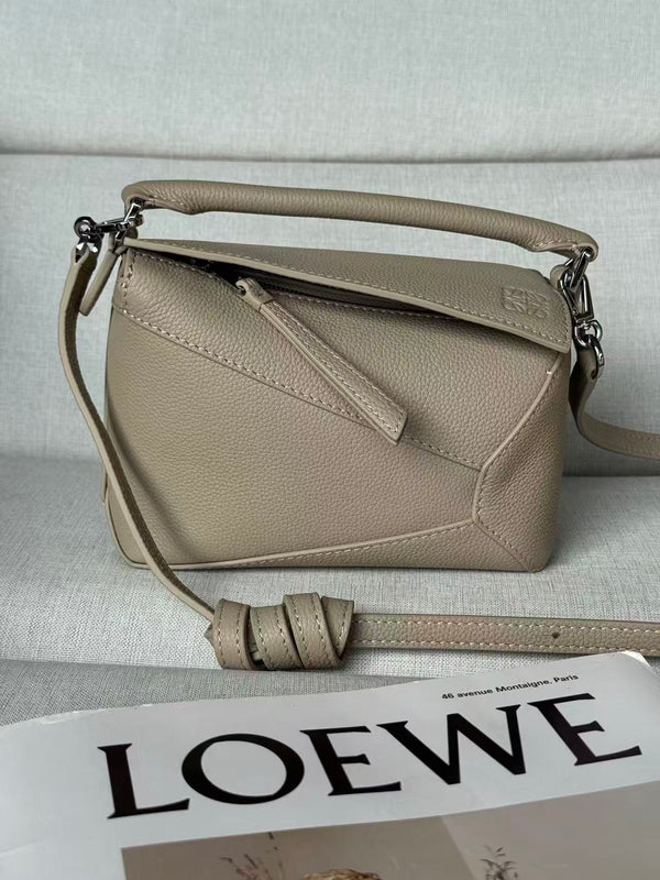 BORSA LOE MINI 18 PUZZLE IN PELLE DI VITELLO RASO CREMI