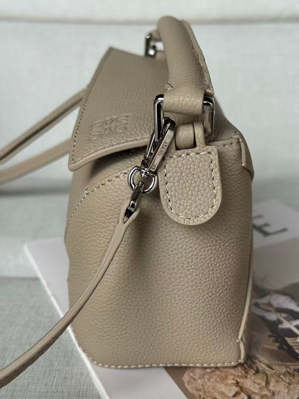BORSA LOE MINI 18 PUZZLE IN PELLE DI VITELLO RASO CREMI