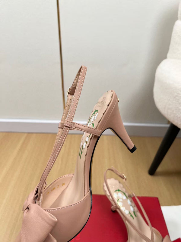 Slingback con tacco alto 5 cm Cel in pelle di vitello con logo nero e oro