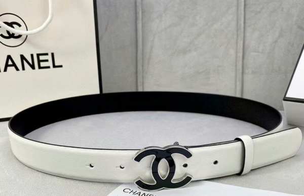 CC BELT 30MM WHITE CALFSKIN SILVER METALLIC BUCKLE