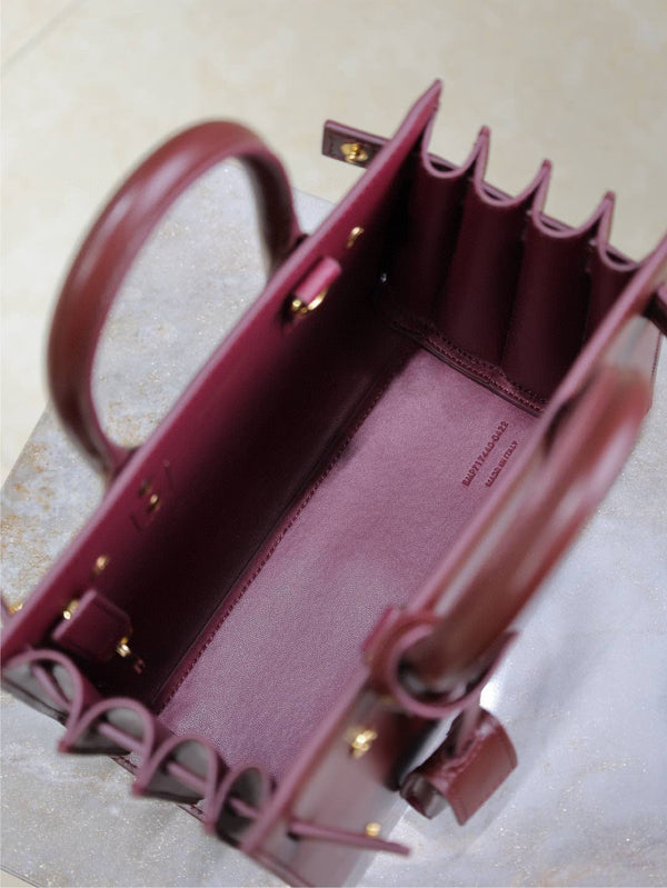 Sac Cabas Nano Saint Laurent Sac De Jour Cuir de veau bordeaux