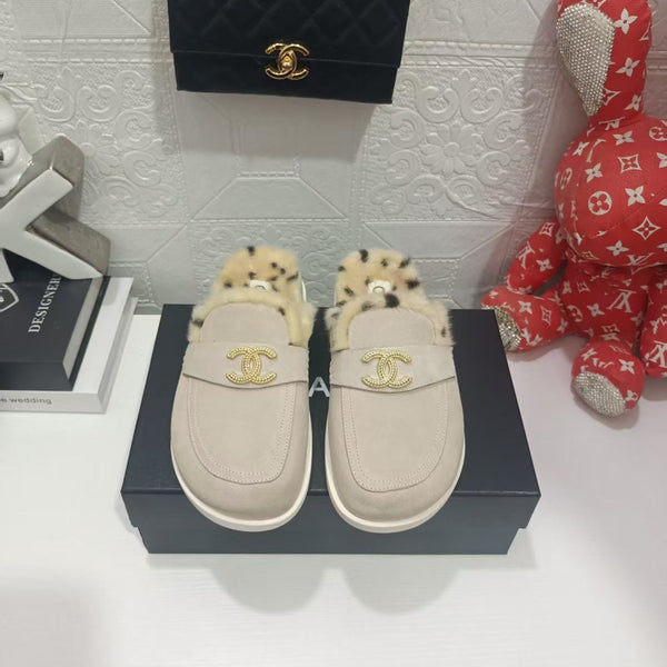 CC 26S Coco Beach Mules Crystal CC Logo Shearling Trim Lambskin 158238