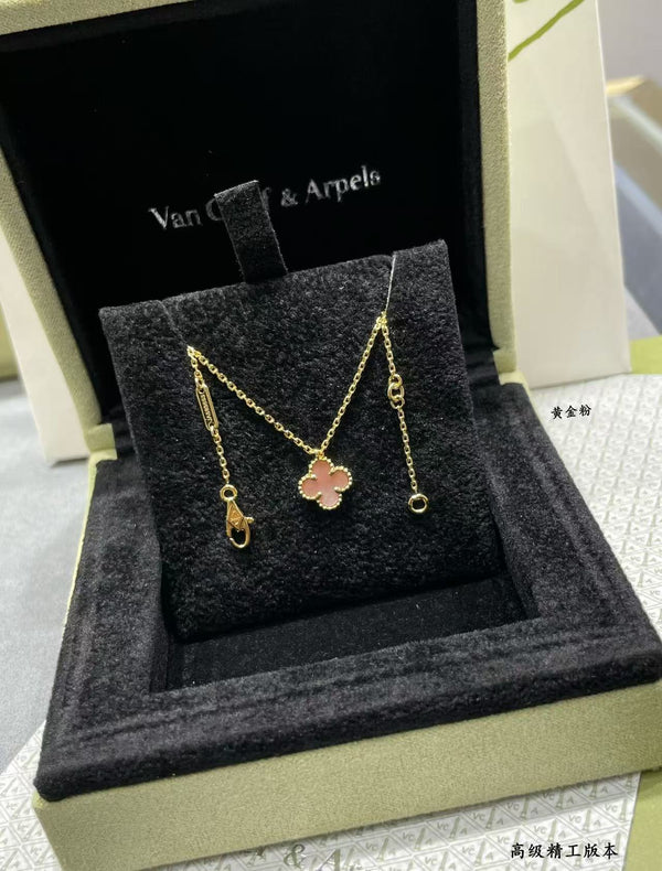 Vintage Alhambra Pendant