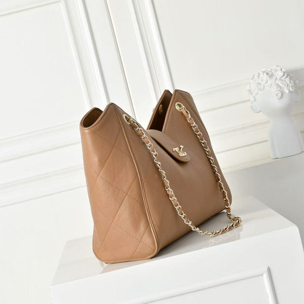 CC Maxi Shopping Bag Brown Grain Calfskin