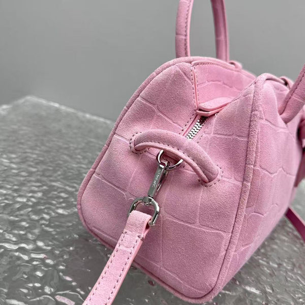 Jacquemus Le Petit Turismo 26cm Pink in Cowhide