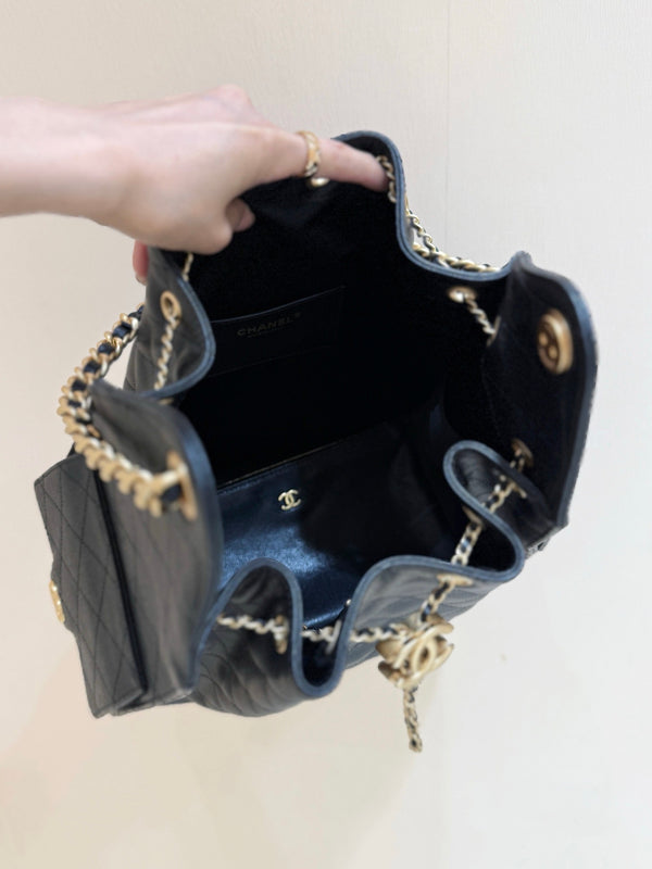 CHANEL 25S HOBO BAG 40 CM IN BLACK CALFSKIN WITH GOLD HARDWARE