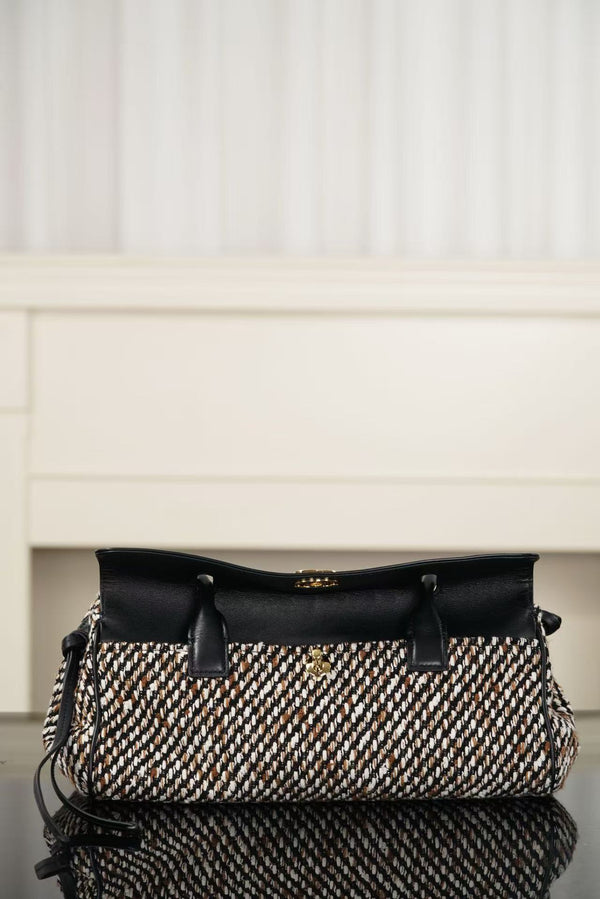 Chanel 2026 Shopping Tote Bag 30cm Black Cowhide Wool