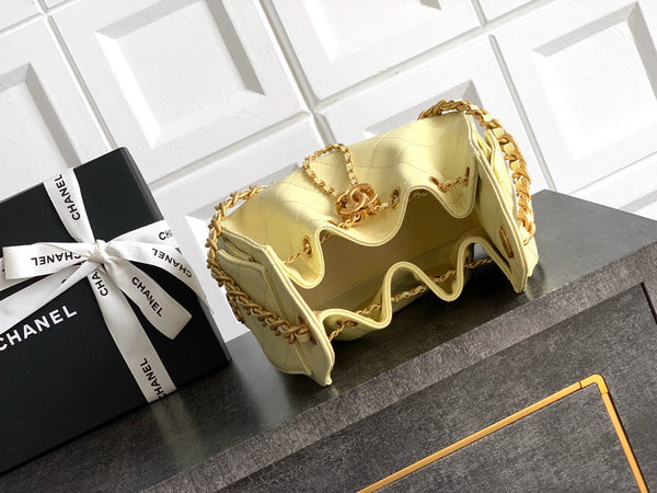 CC 25C Hobo Bag 22cm Yellow Grained Calfskin