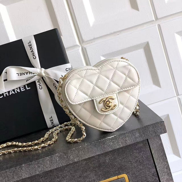 CC In Love Heart Bag 13cm Ivory Calfskin