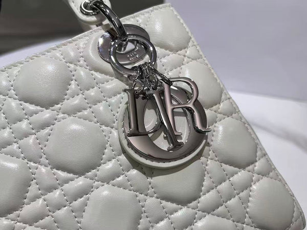 CD Lady Dior 20 Sac Blanc Métal Argenté Agneau