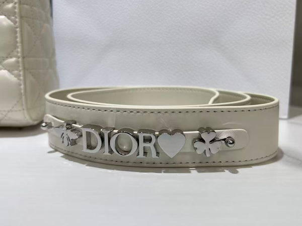 CD Lady Dior 20 Sac Blanc Métal Argenté Agneau