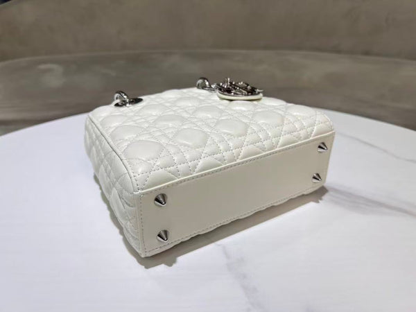 CD Lady Dior 20 Sac Blanc Métal Argenté Agneau