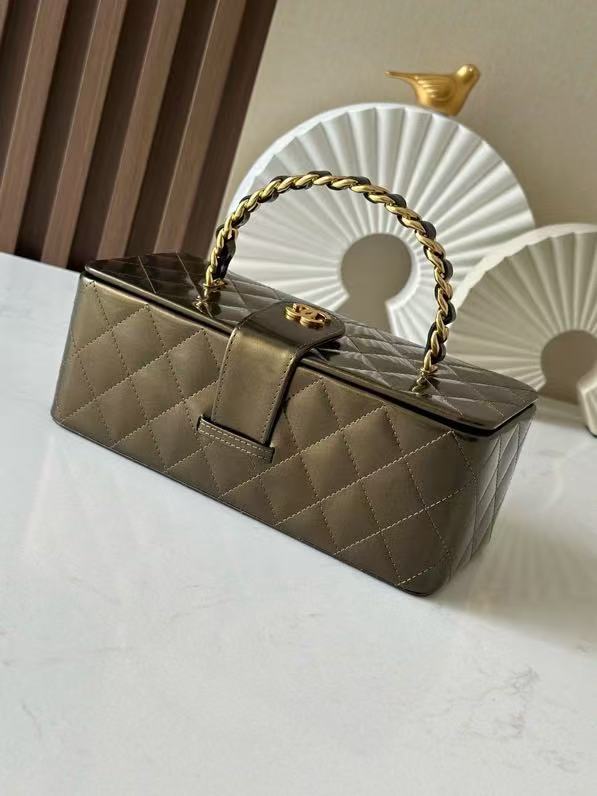 Chanel Vanity Vintage Bag 22cm Olive Green Patent Leather
