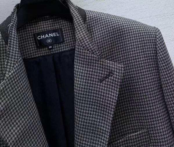 CC Cropped Houndstooth Blazer Greige Wool